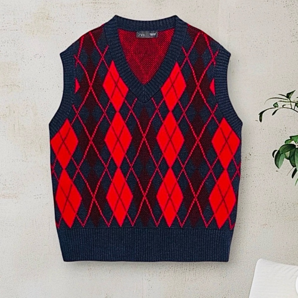 Zara Red and Navy Argyle V-Neck Sweater Vest NWOT